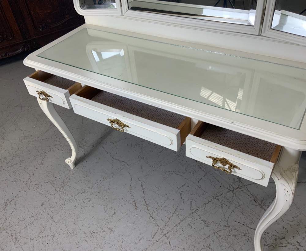 PAINTED FRENCH CARVED DRESSING TABLE View II