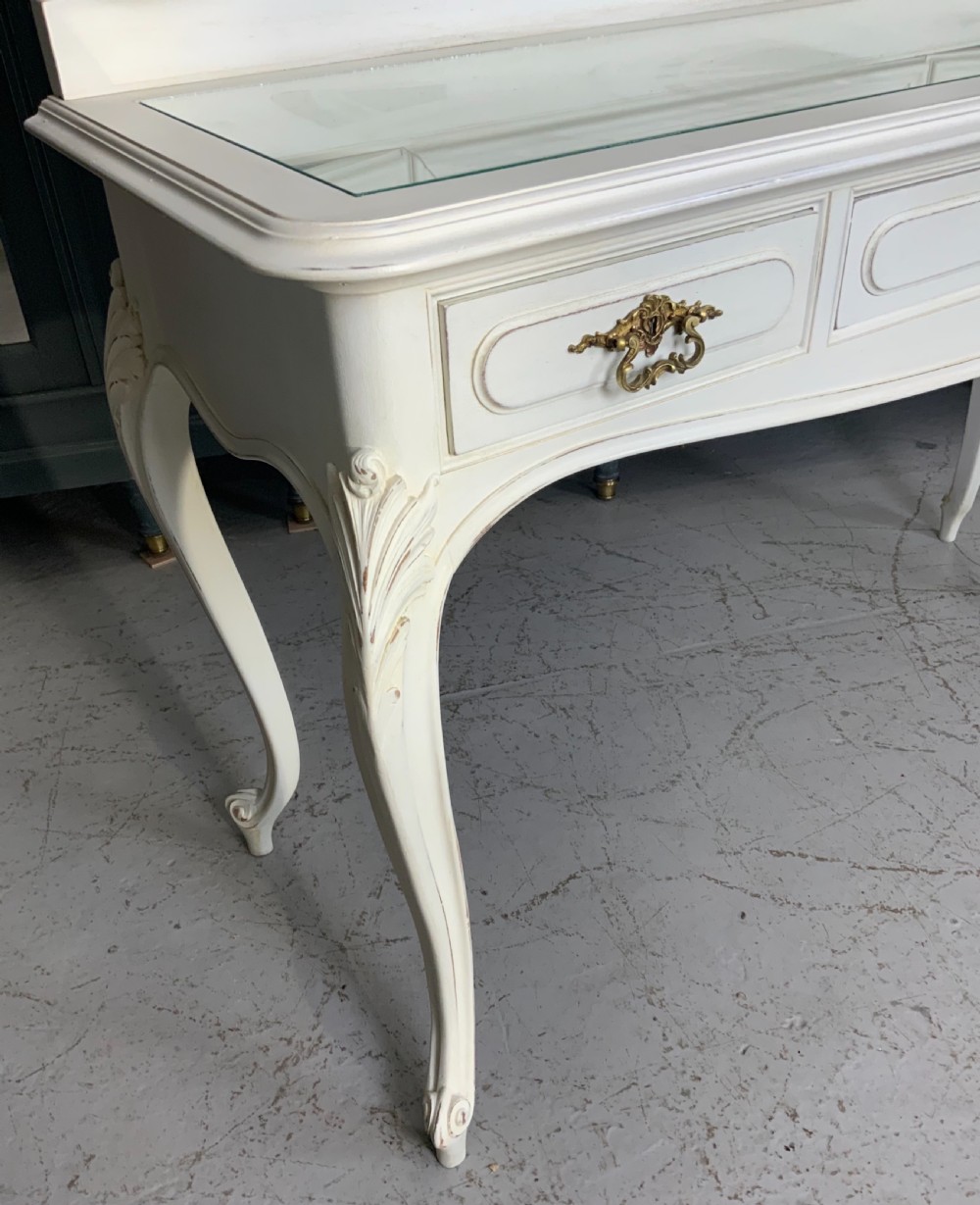 PAINTED FRENCH CARVED DRESSING TABLE View III