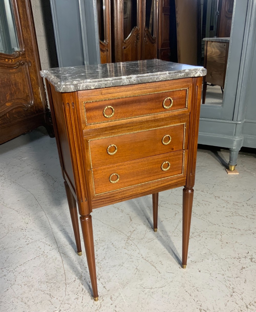 MARBLE TOP FRENCH MAHOGANY CHEST OF DRAWERS 