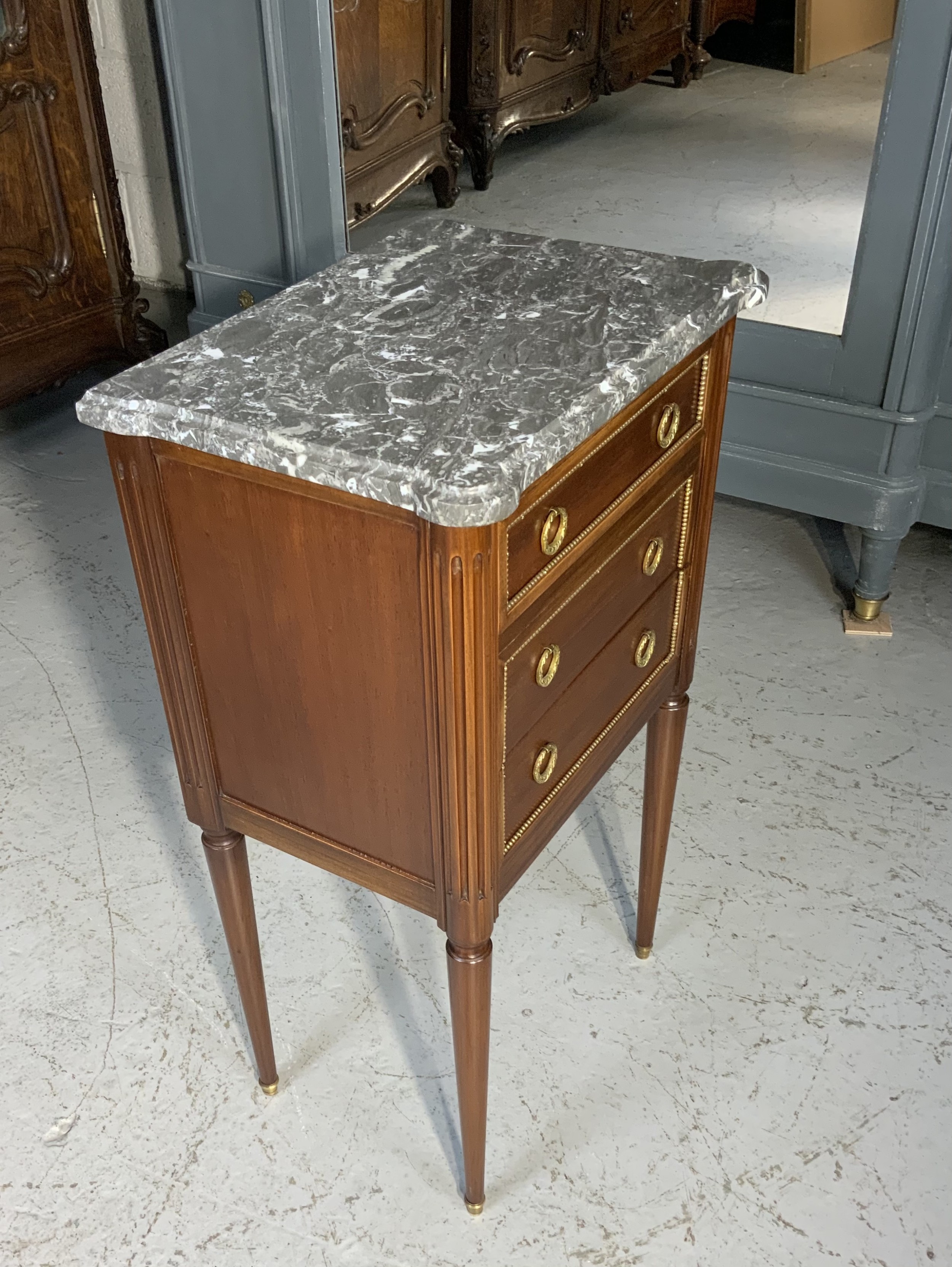 MARBLE TOP FRENCH MAHOGANY CHEST OF DRAWERS  View V