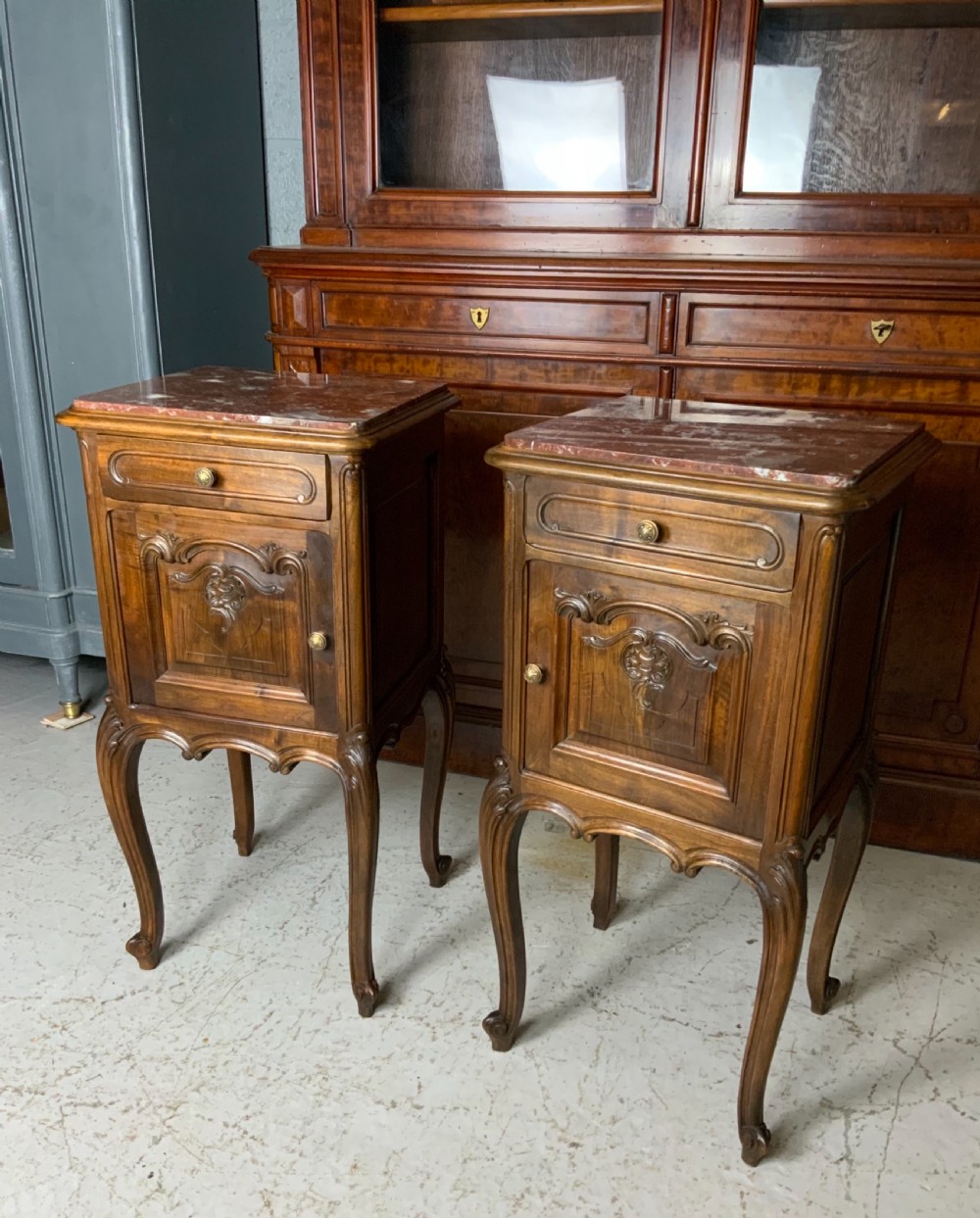 CARVED WALNUT PAIR OF FRENCH BEDSIDE CABINETS  View II
