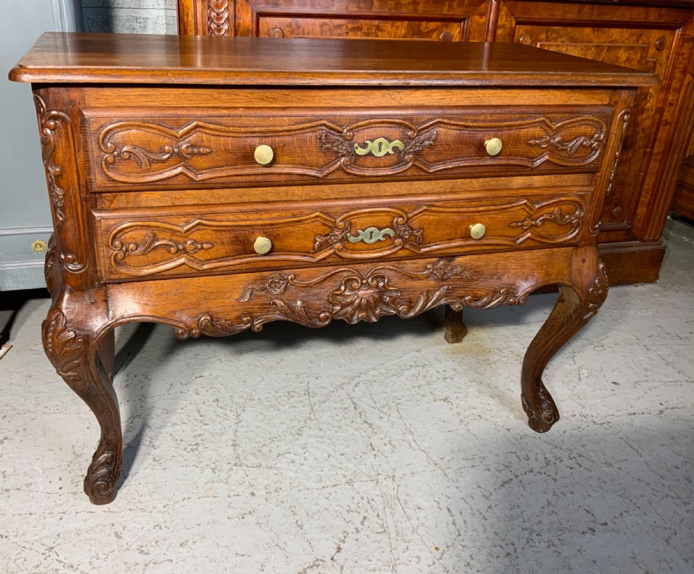 CARVED OAK FRENCH COMMODE CHEST OF DRAWERS  View II