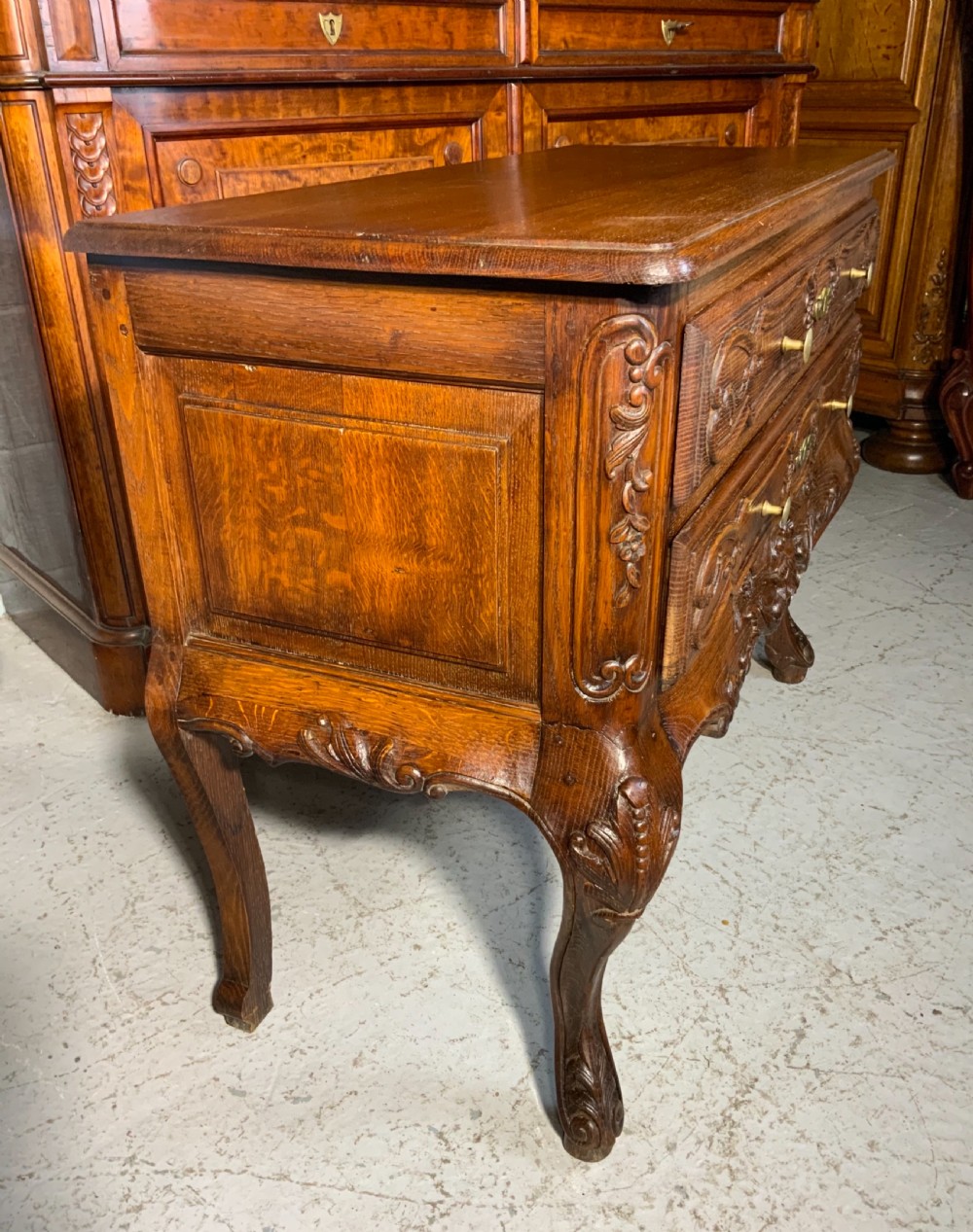 CARVED OAK FRENCH COMMODE CHEST OF DRAWERS  View IV