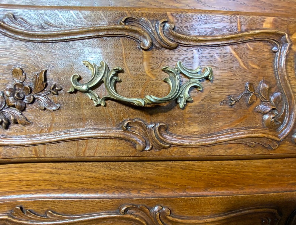 CARVED OAK FRENCH COMMODE CHEST OF DRAWERS  View VIII
