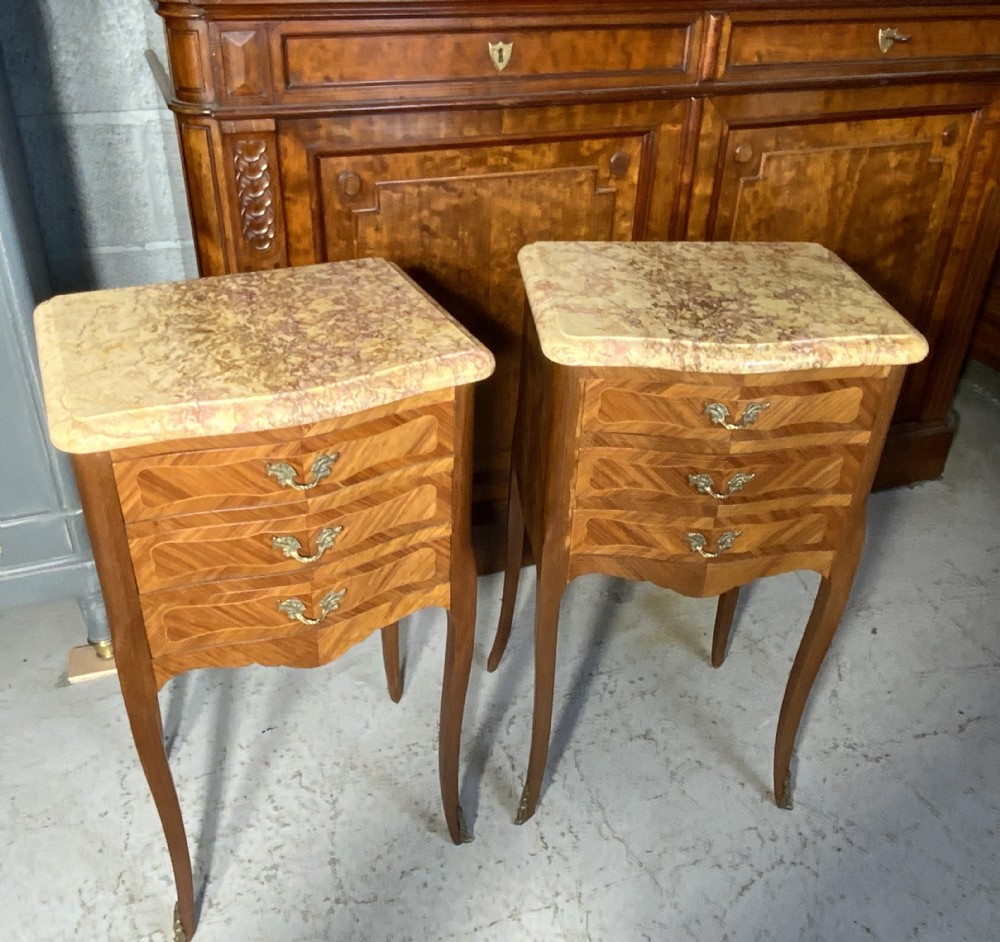 PAIR OF FRENCH BEDSIDE CABINETS 
