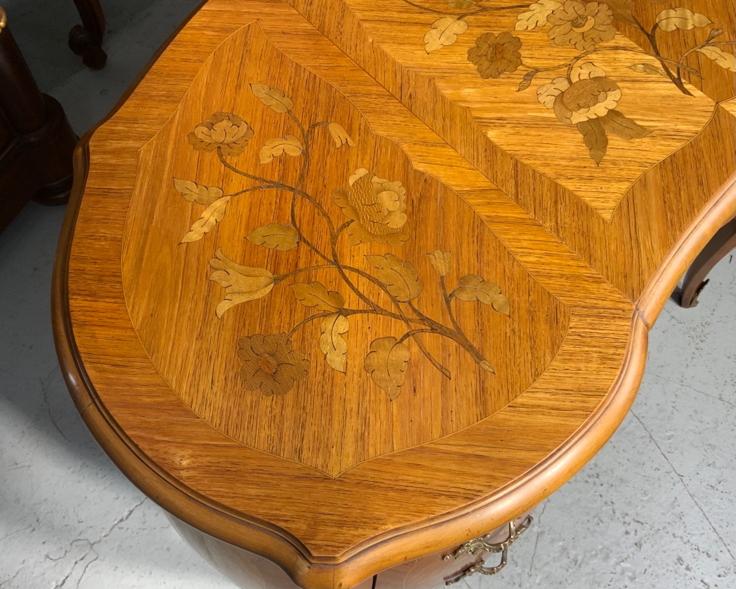 INLAID FRENCH LADIES DESK  View IV