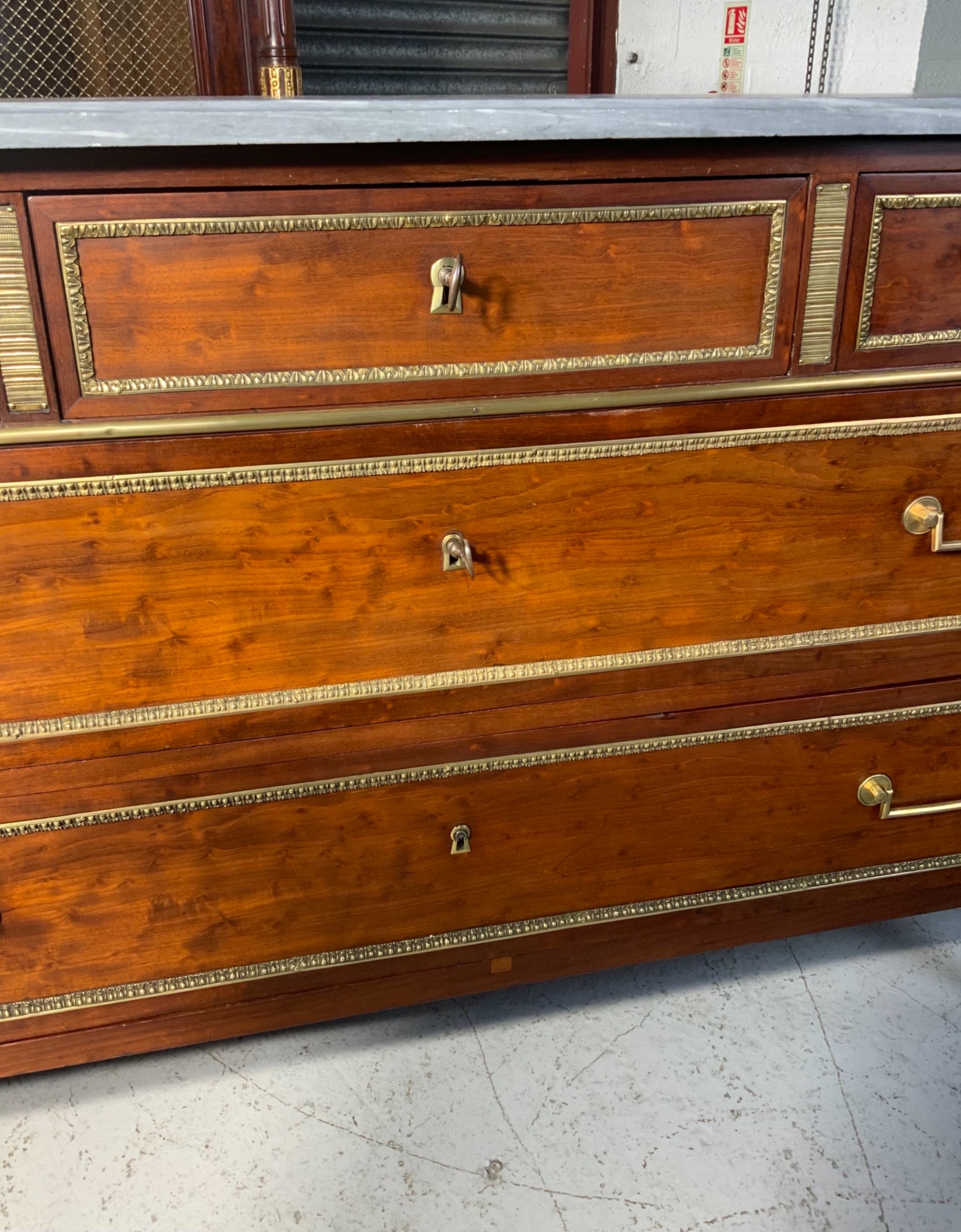FRENCH MAHOGANY COMMODE WITH BRASS DETAILING  View IX