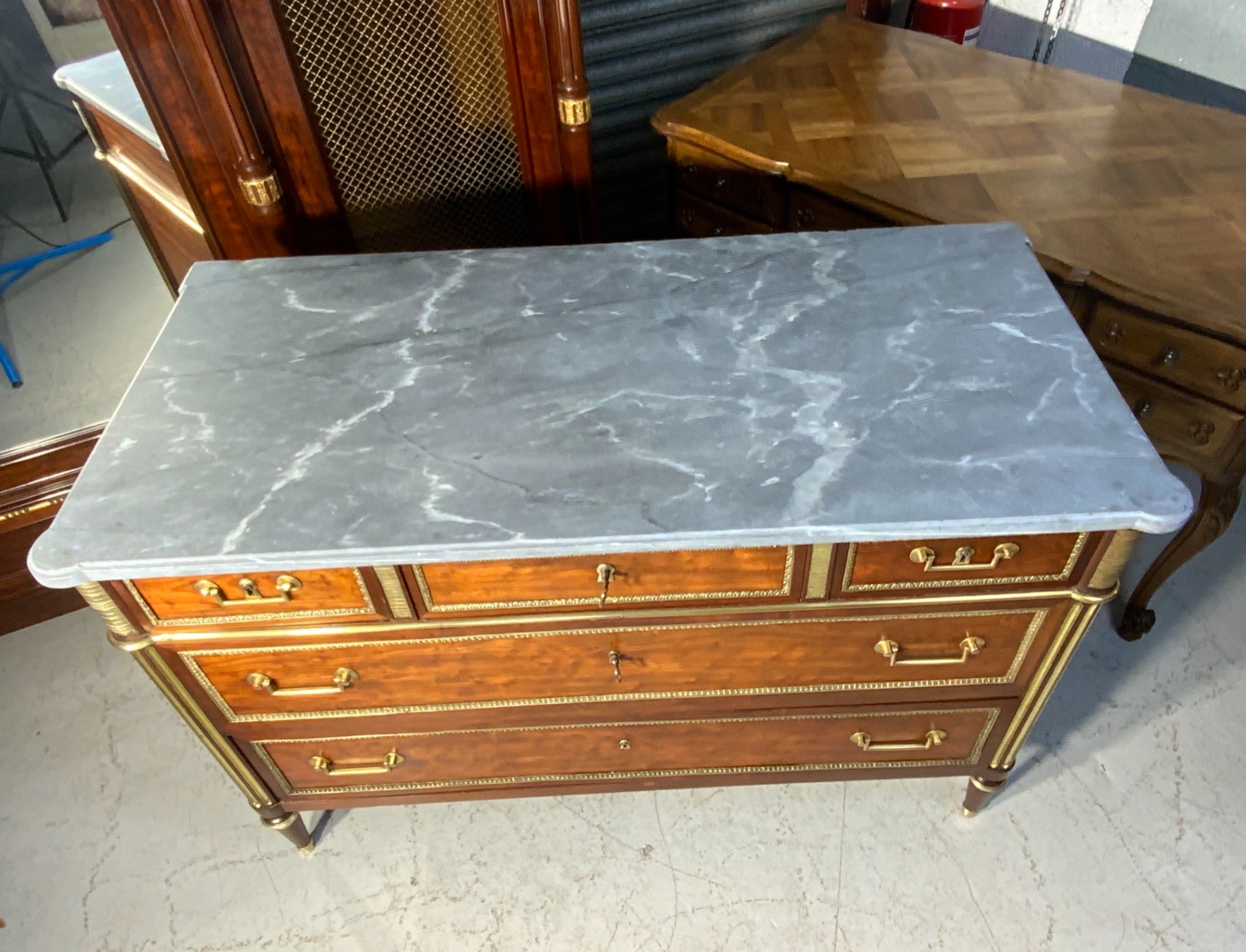 FRENCH MAHOGANY COMMODE WITH BRASS DETAILING  View XI