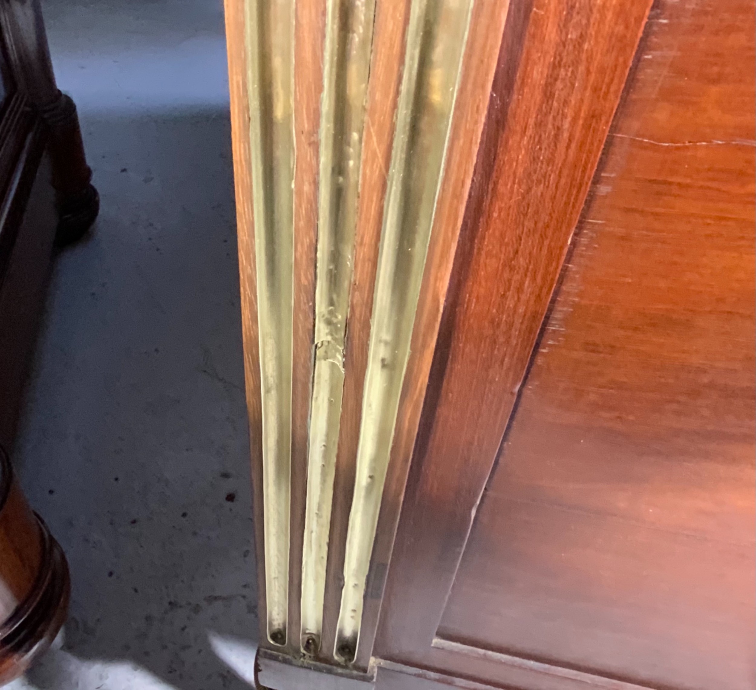 FRENCH MAHOGANY COMMODE WITH BRASS DETAILING  View XV
