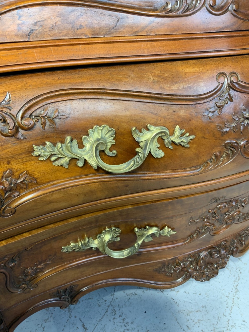 STUNNING CARVED FRENCH WALNUT BOMBE STYLE COMMODE  View V
