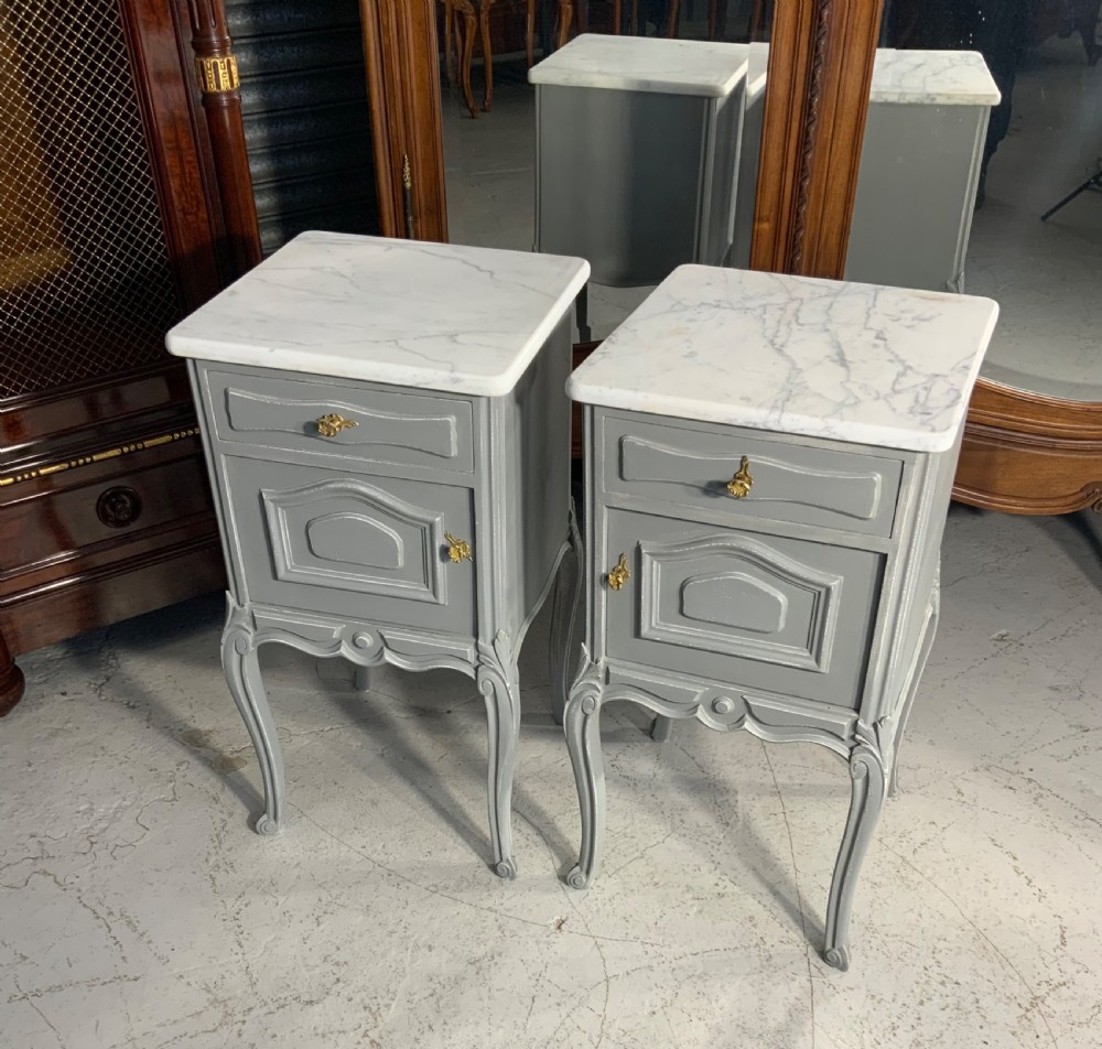 PAIR OF FRENCH PAINTED BEDSIDE CABINETS 