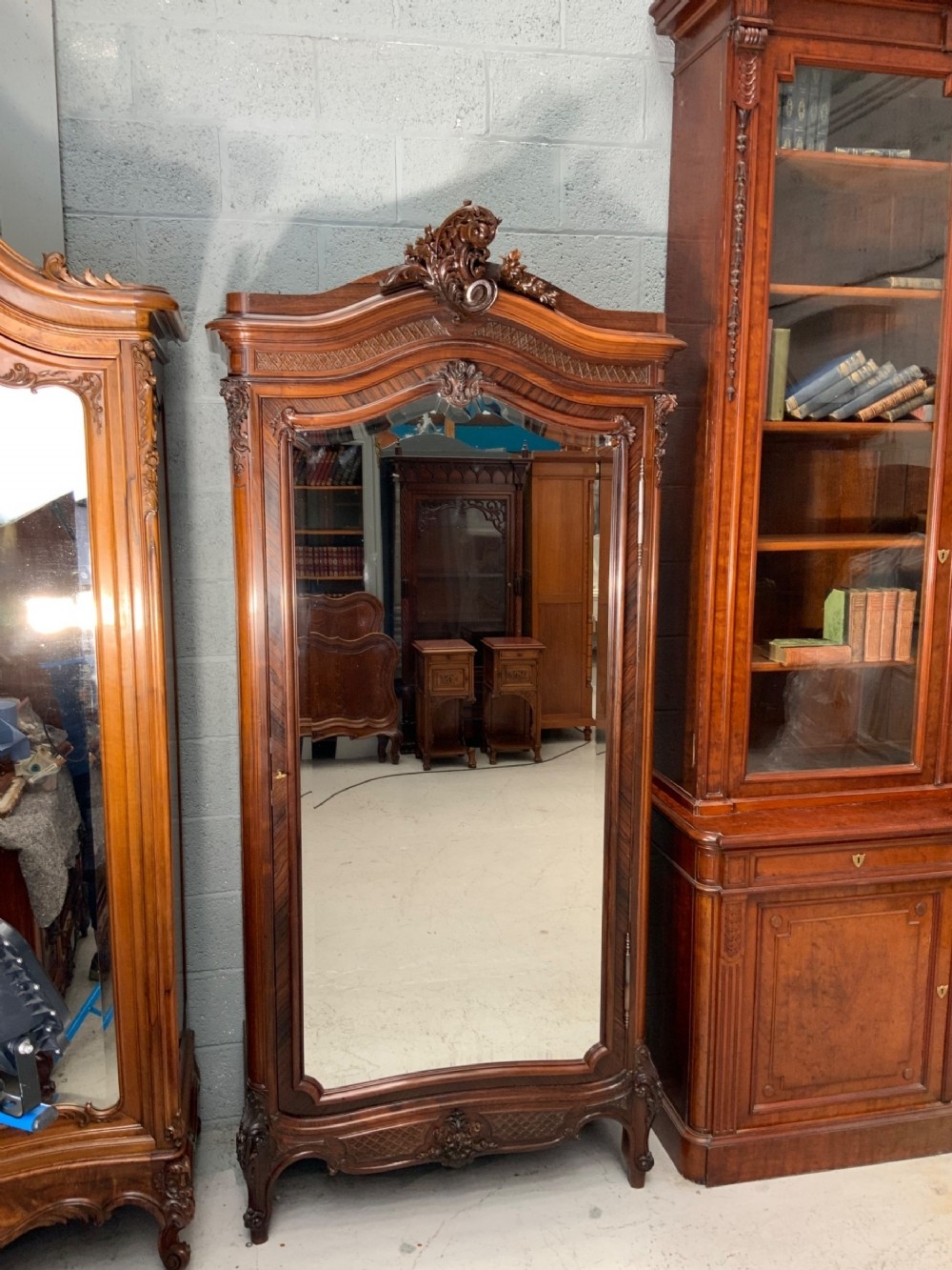 STUNNING CARVED FRENCH ROSEWOOD ARMOIRE  View VII