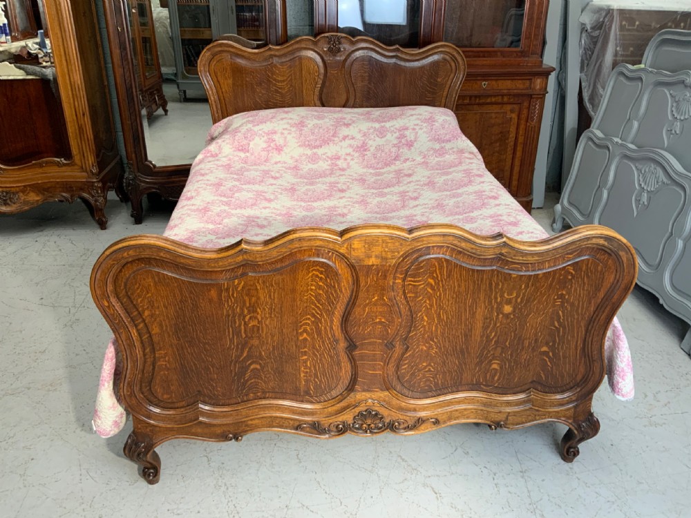 CARVED OAK FRENCH BED