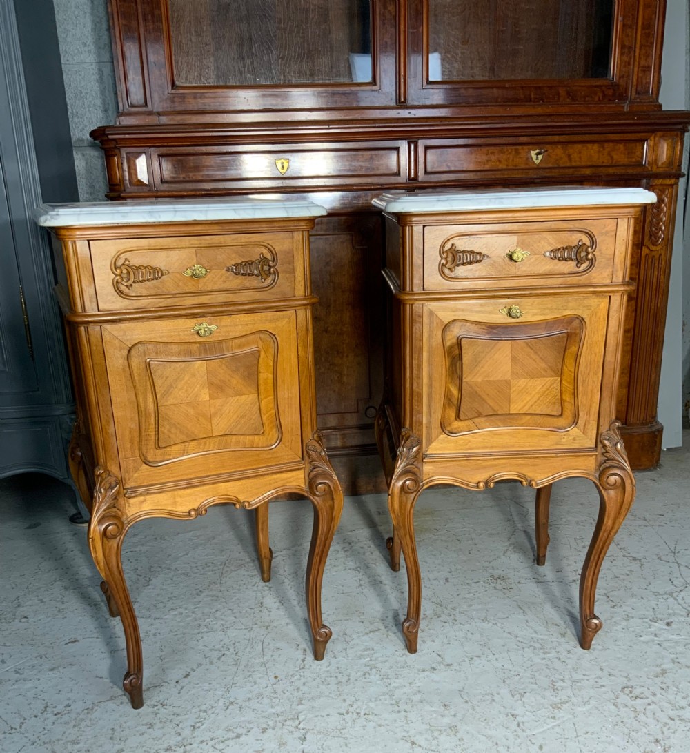 PAIR OF FRENCH WALNUT BEDSIDE CABINETS  View II