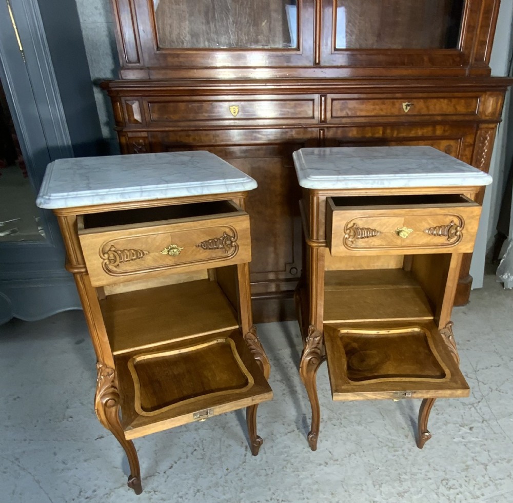 PAIR OF FRENCH WALNUT BEDSIDE CABINETS  View IV