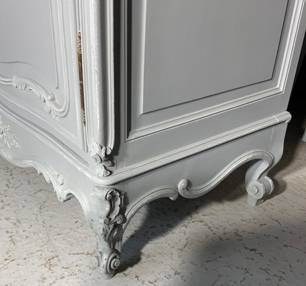 ORNATELY CARVED WALNUT FRENCH DRESSING TABLE IN PLUMMET GREY  View VIII
