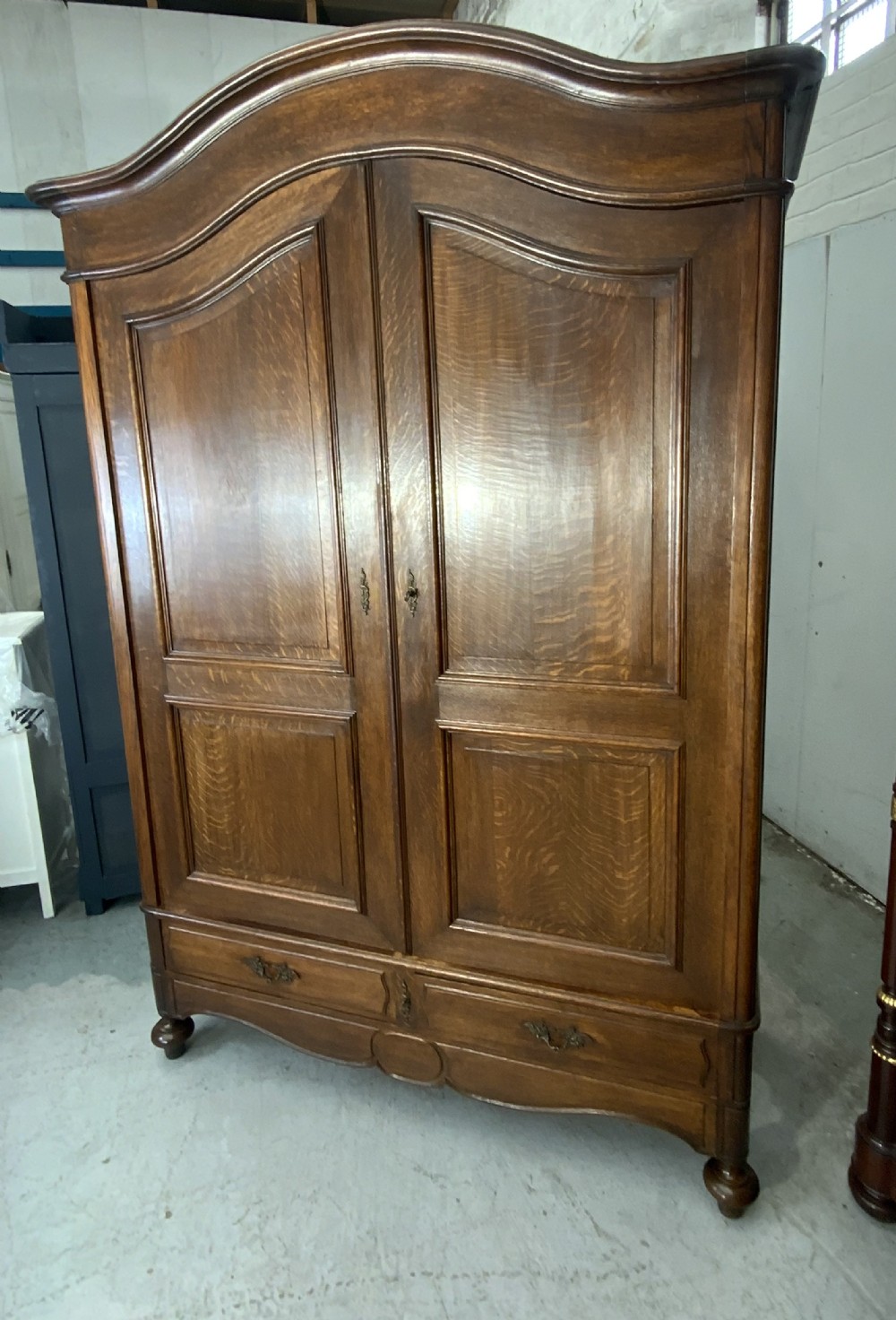 LARGE FRENCH OAK ARMOIRE WITH PANELLED DOORS  View VII