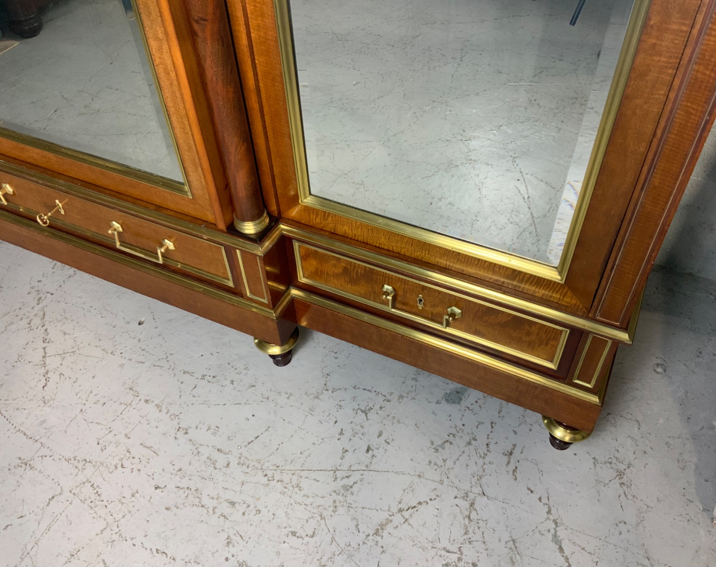 STUNNING FRENCH LOUIS XVI BREAKFRONT ARMOIRE  View VII
