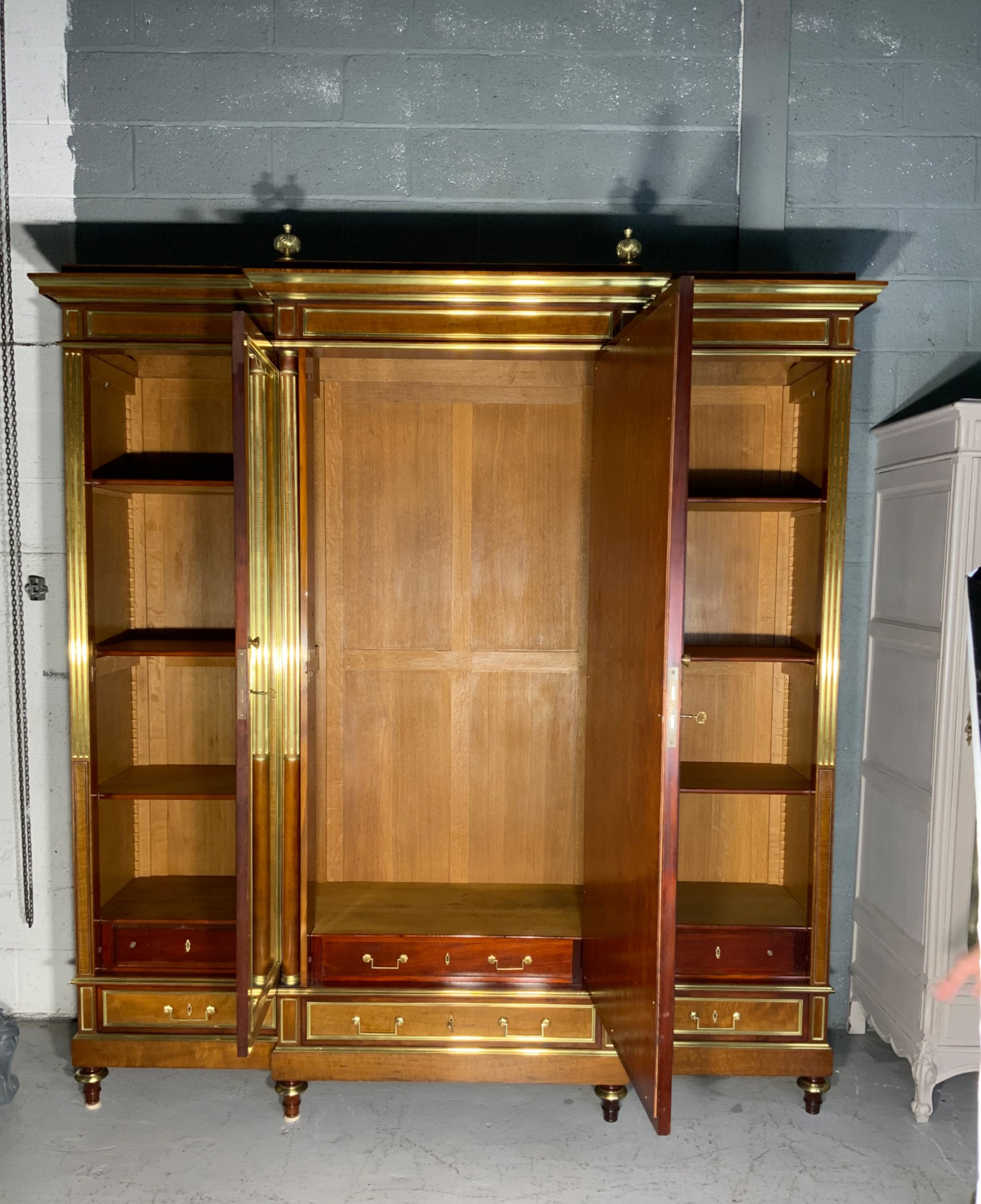 STUNNING FRENCH LOUIS XVI BREAKFRONT ARMOIRE  View XIII