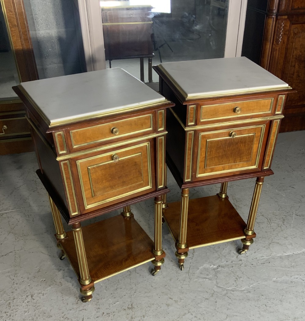 PAIR OF FRENCH LOUIS XVI BEDSIDE CABINETS 