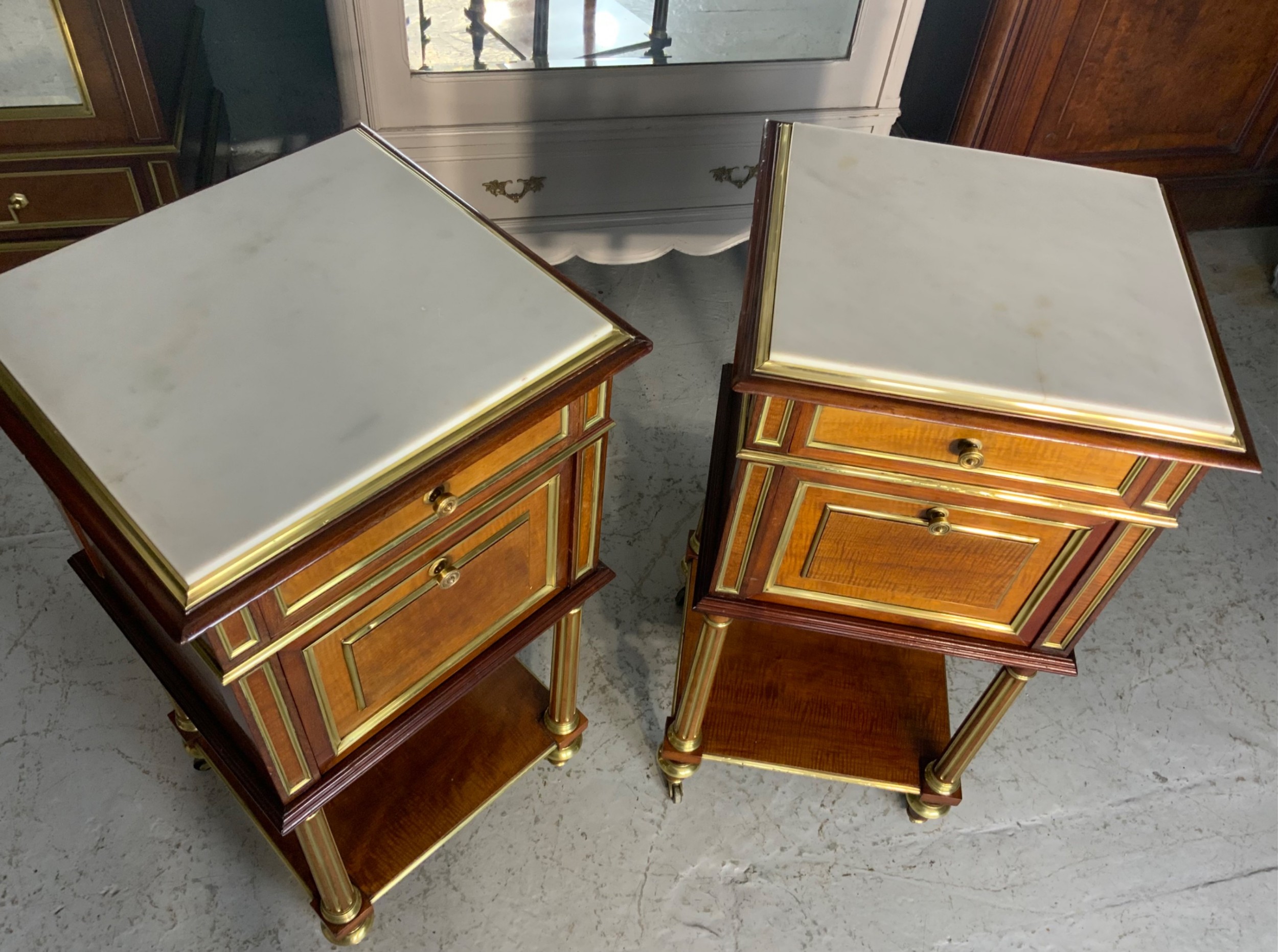 PAIR OF FRENCH LOUIS XVI BEDSIDE CABINETS  View IV