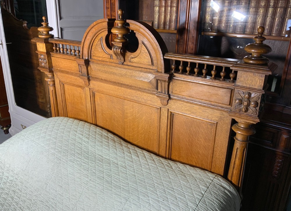 SOLID OAK FRENCH HENRY II BED View II