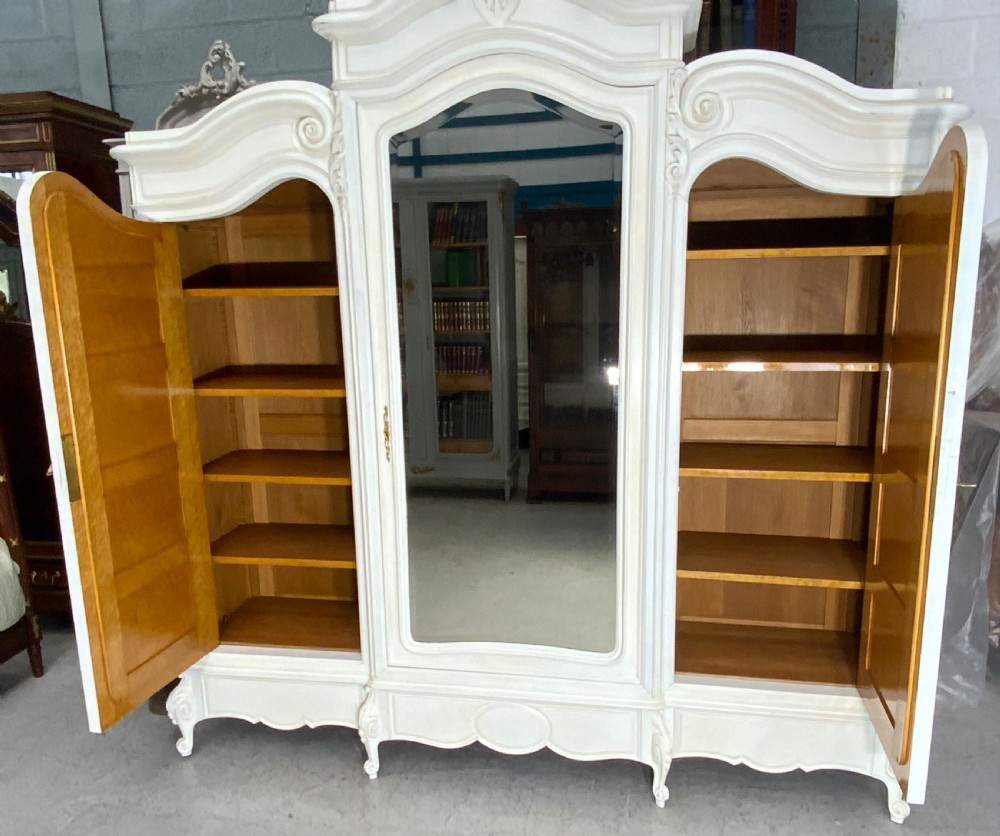 LARGE IMPRESSIVE TRIPLE FRENCH PAINTED ARMOIRE  View VI