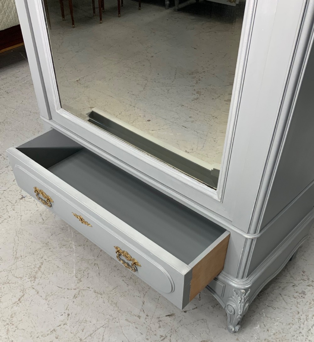 PAINTED FRENCH ARMOIRE IN PLUMMET GREY  View III