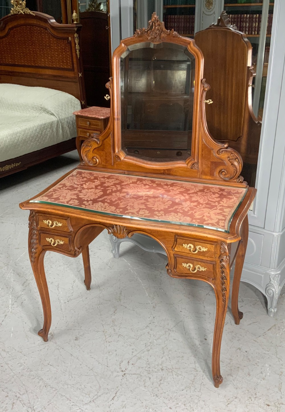 STUNNING FRENCH WALNUT CARVED DRESSING TABLE  View II