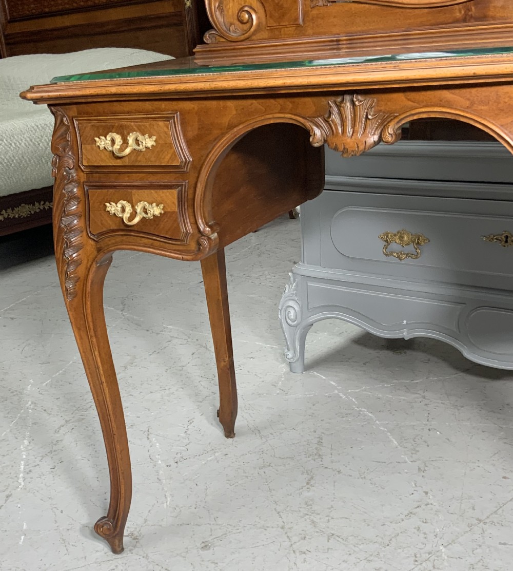 STUNNING FRENCH WALNUT CARVED DRESSING TABLE  View VI