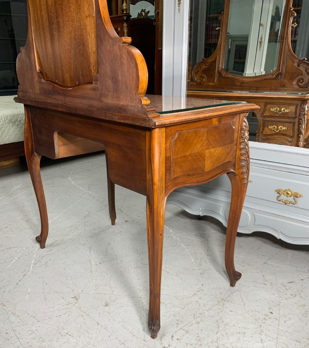STUNNING FRENCH WALNUT CARVED DRESSING TABLE  View X
