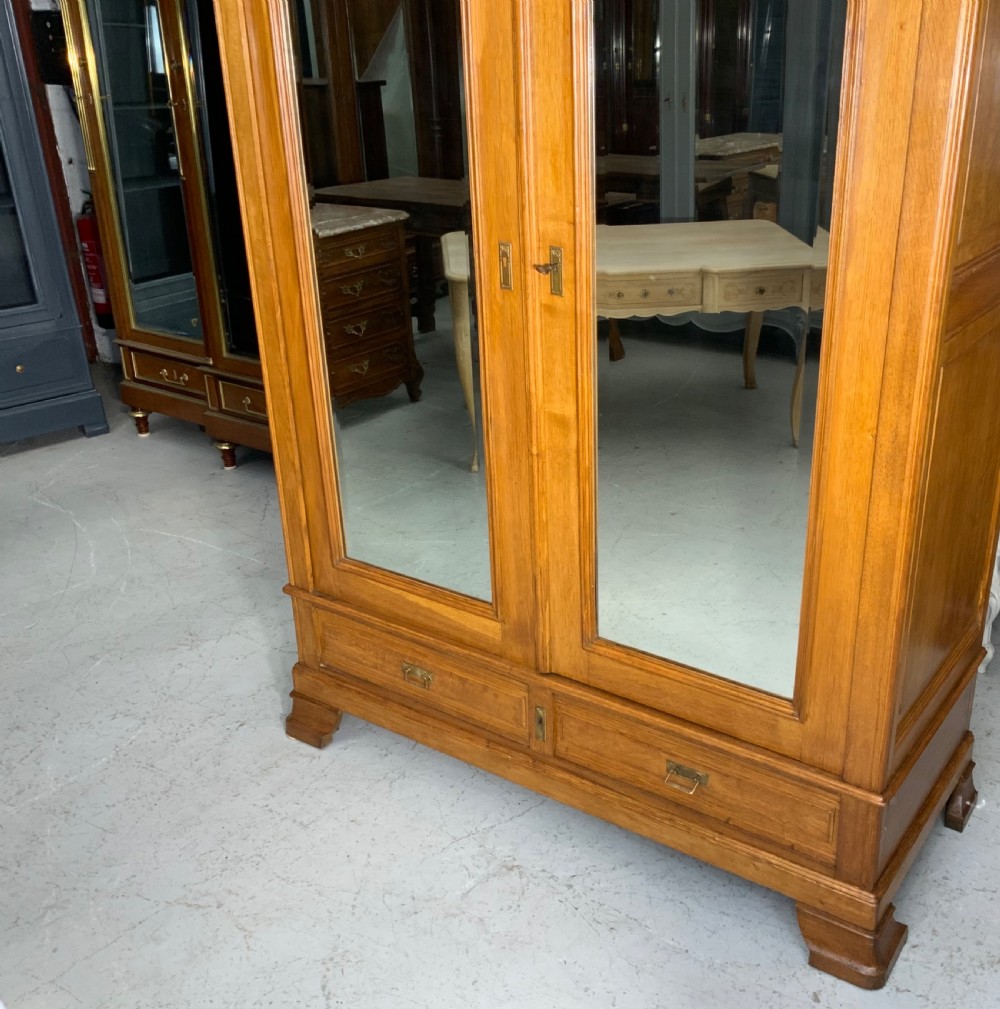 CARVED ART NOUVEAU OAK FRENCH ARMOIRE  View IV