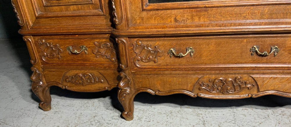 CARVED OAK FRENCH TRIPLE ARMOIRE  View IX