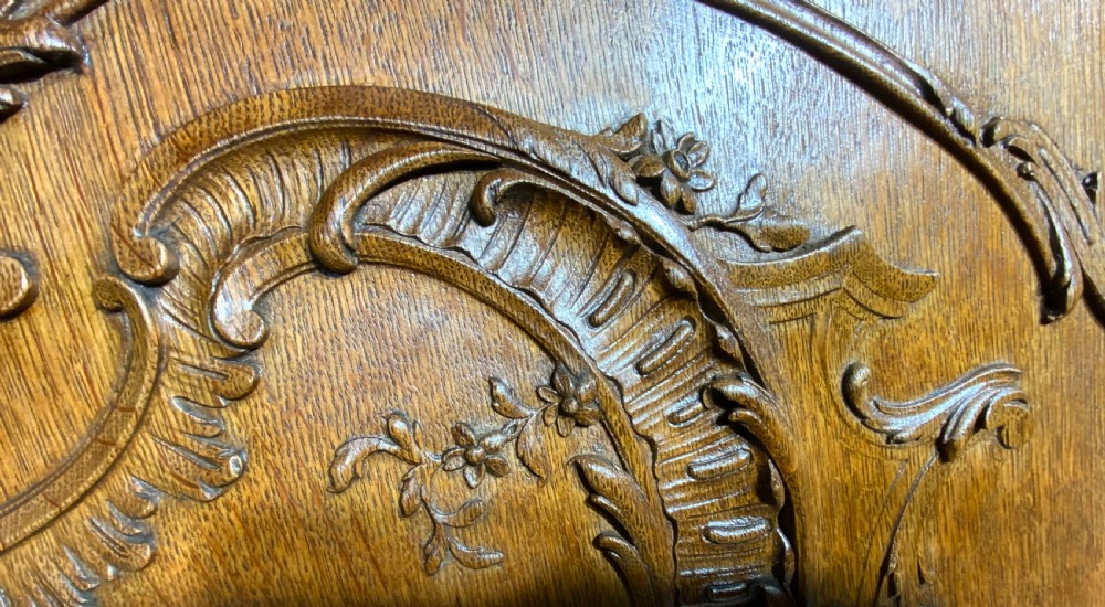 OUTSTANDING FRENCH CARVED OAK BEDROOM SUITE  View VI