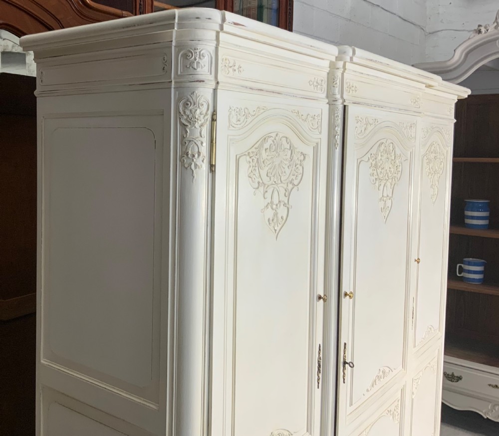 PAINTED OAK FRENCH TRIPLE ARMOIRE  View V