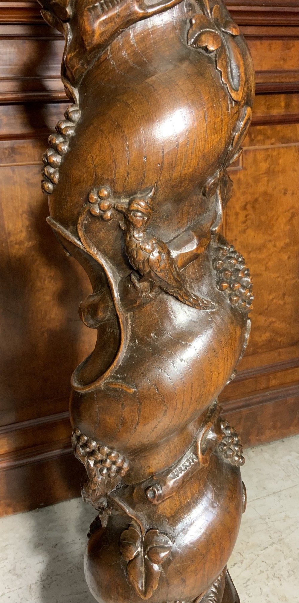 LARGE CARVED OAK BAROQUE COLUMN  View VIII
