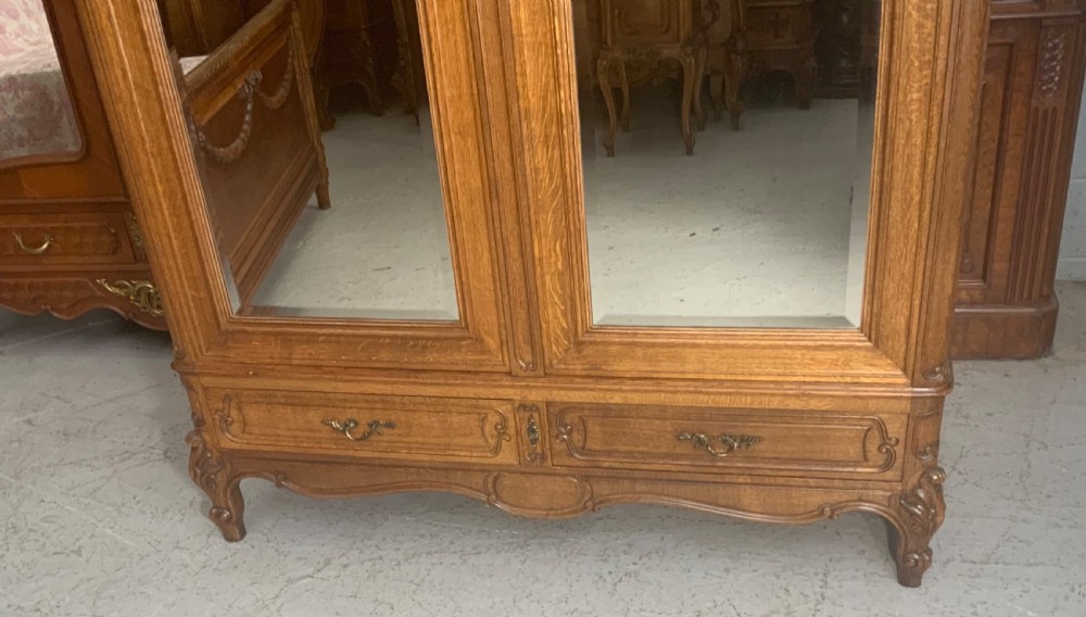 LARGE CARVED OAK FRENCH ARMOIRE  View V