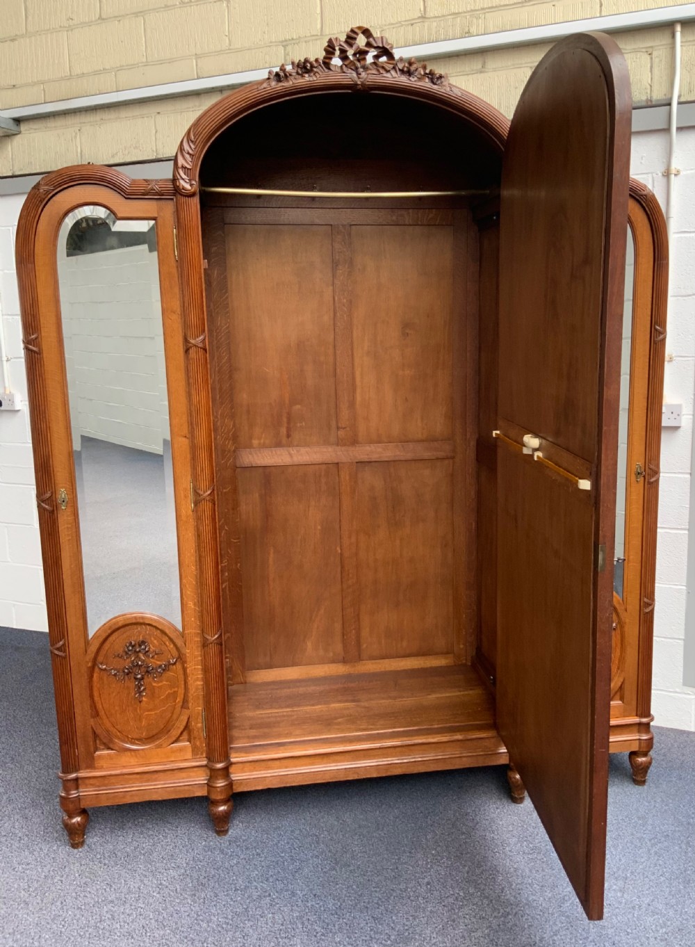 STUNNING CARVED OAK FRENCH ART DECO ARMOIRE  View VIII
