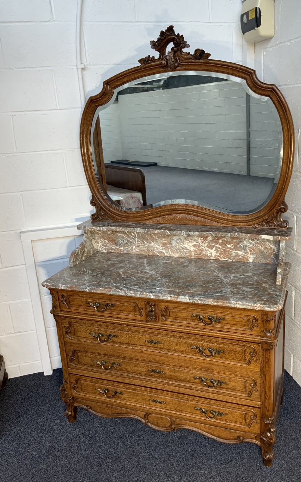 CARVED OAK FRENCH WASHSTAND  View VII