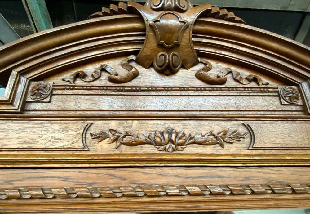 CARVED OAK FRENCH SINGLE ARMOIRE  View VIII