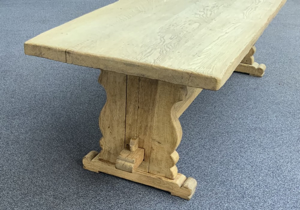 STUNNING FRENCH BLEACHED OAK FARMHOUSE DINING TABLE  View IV