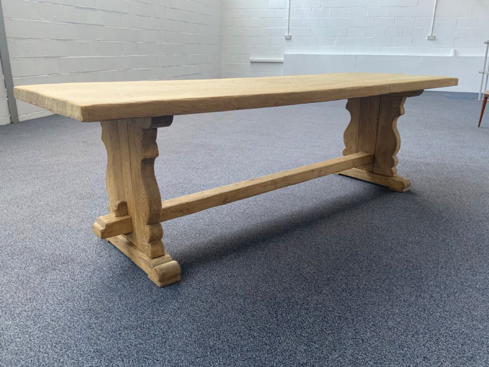 STUNNING FRENCH BLEACHED OAK FARMHOUSE DINING TABLE  View V