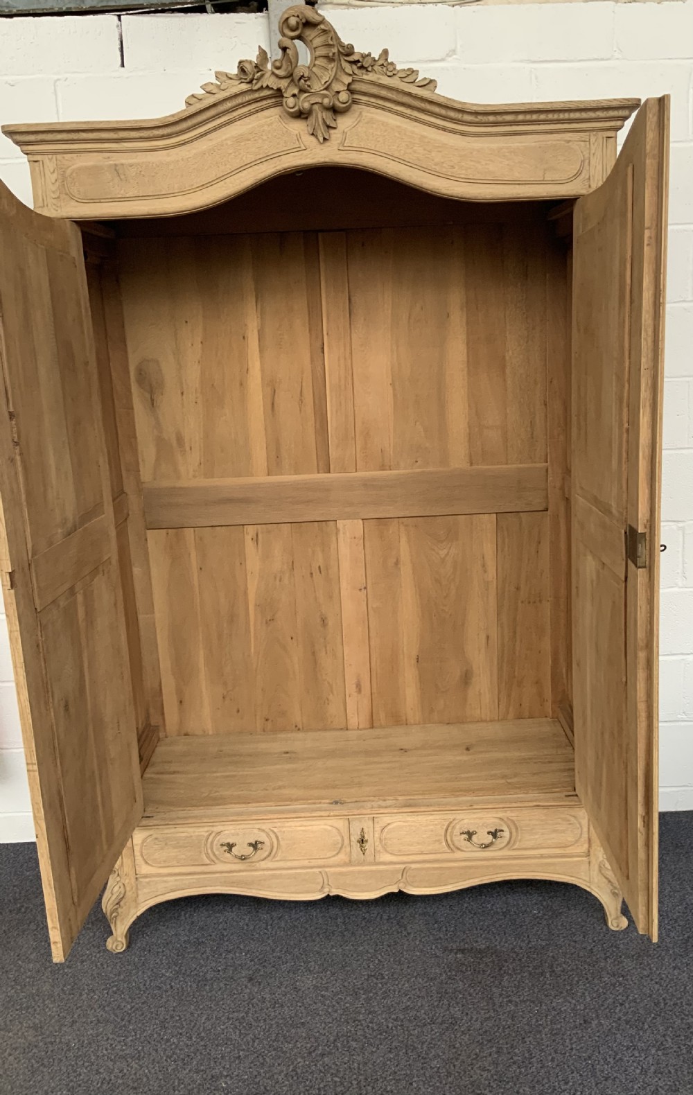 BLEACHED OAK FRENCH ARMOIRE  View IX