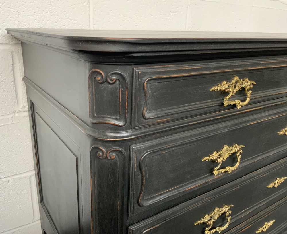 PAINTED FRENCH CHEST OF DRAWERS  View VII