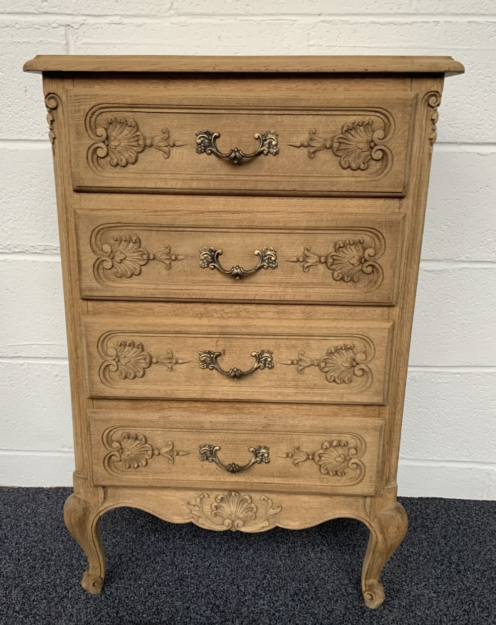 CARVED OAK BLEACHED CHEST OF DRAWERS