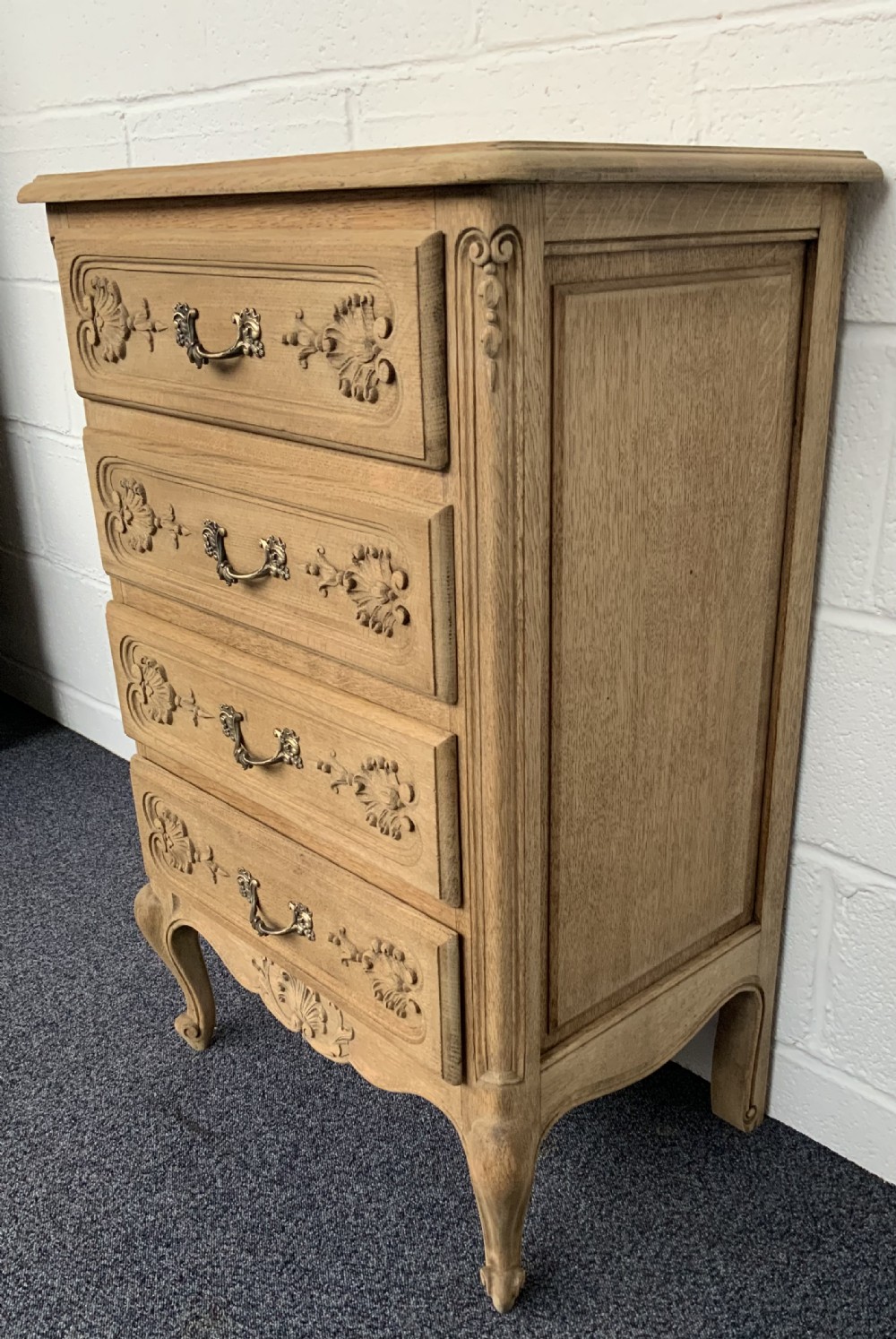 CARVED OAK BLEACHED CHEST OF DRAWERS View III