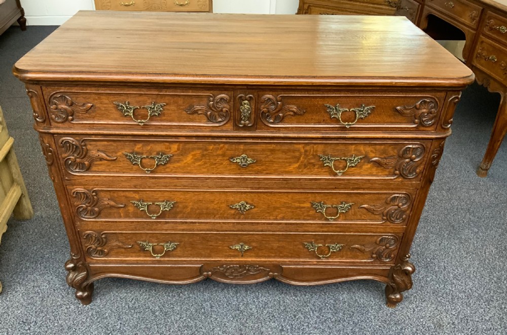 CARVED OAK FRENCH CHEST OF DRAWERS 
