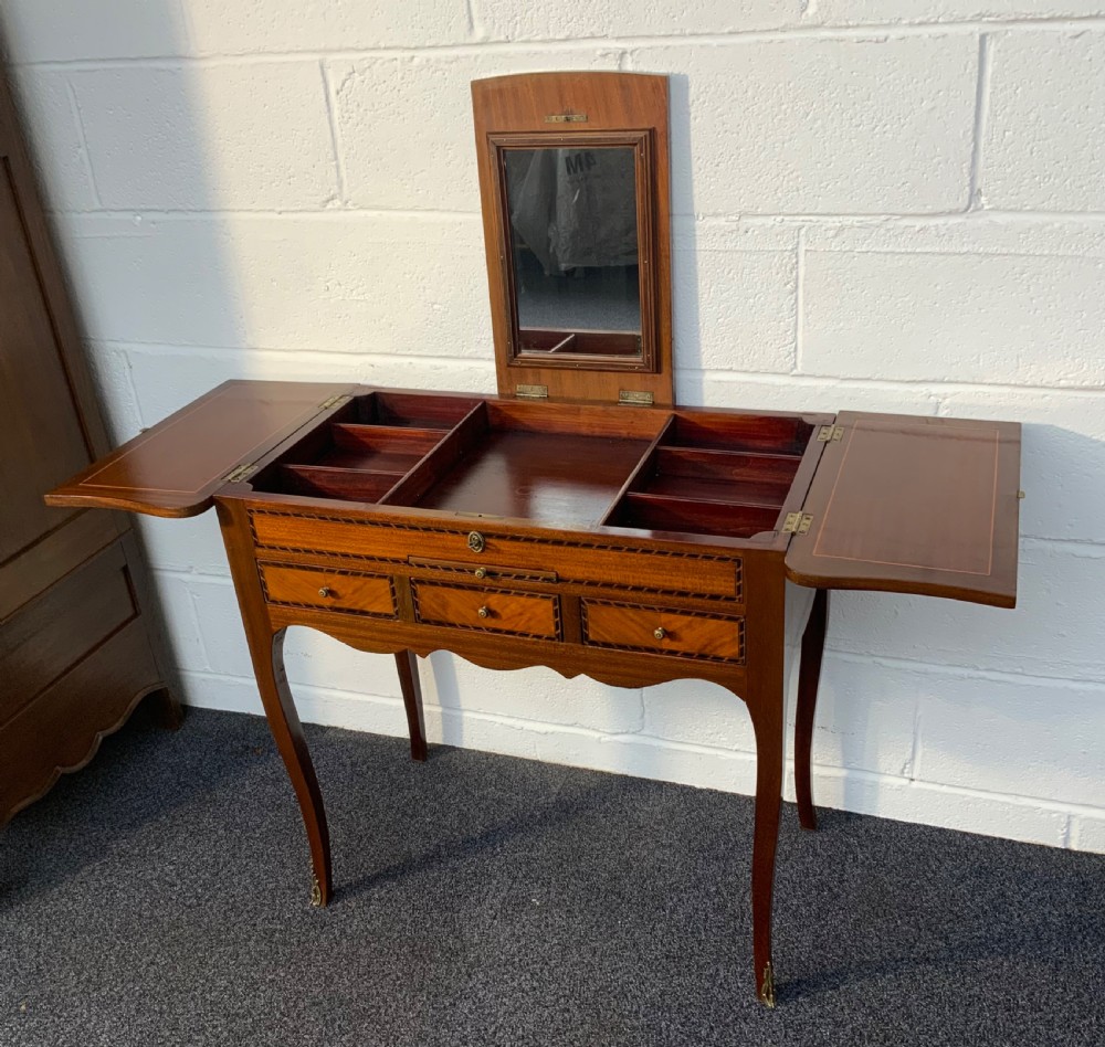 FRENCH MAHOGANY MARQUETRY DRESSING TABLE  View IV