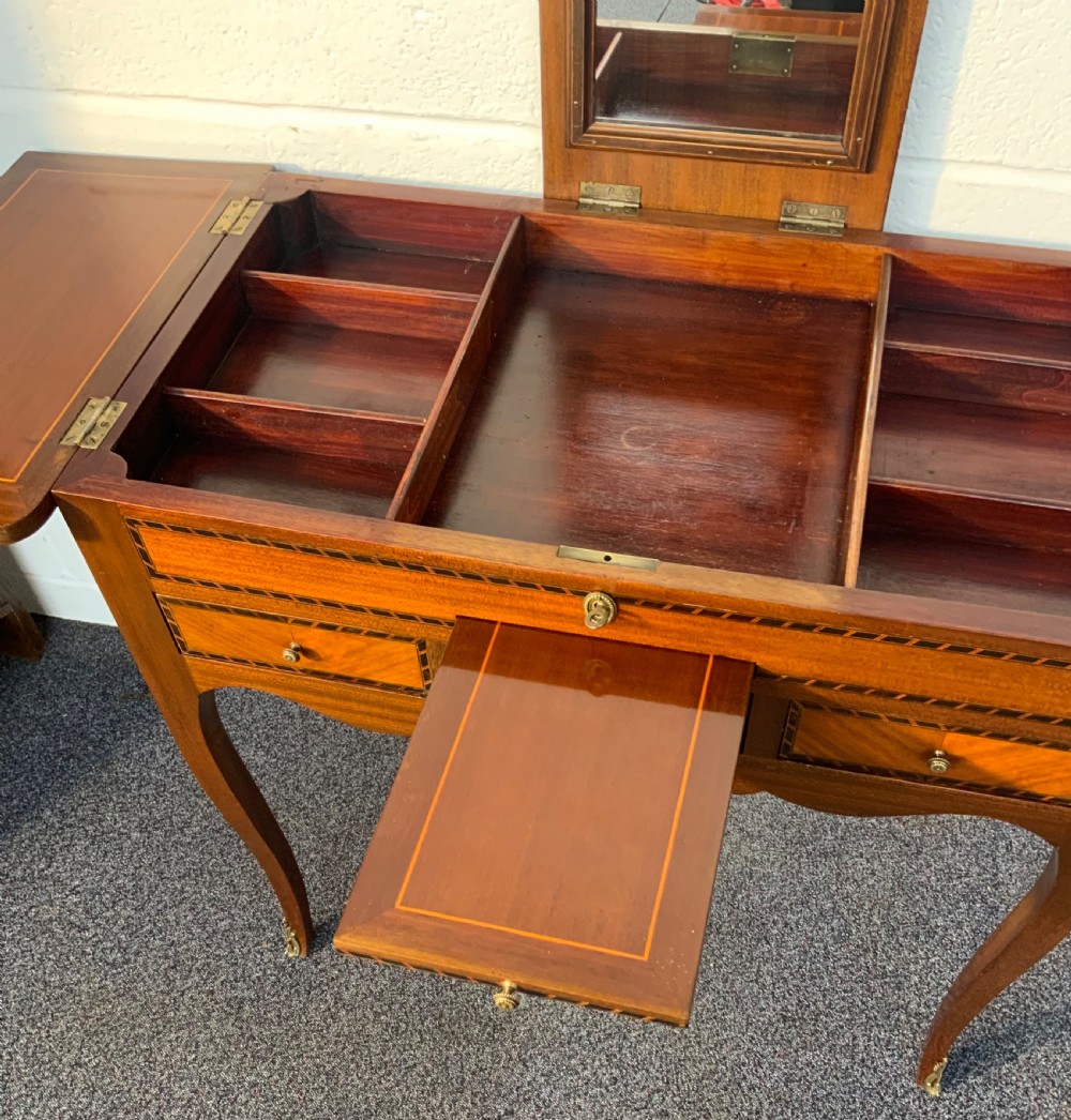 FRENCH MAHOGANY MARQUETRY DRESSING TABLE  View V