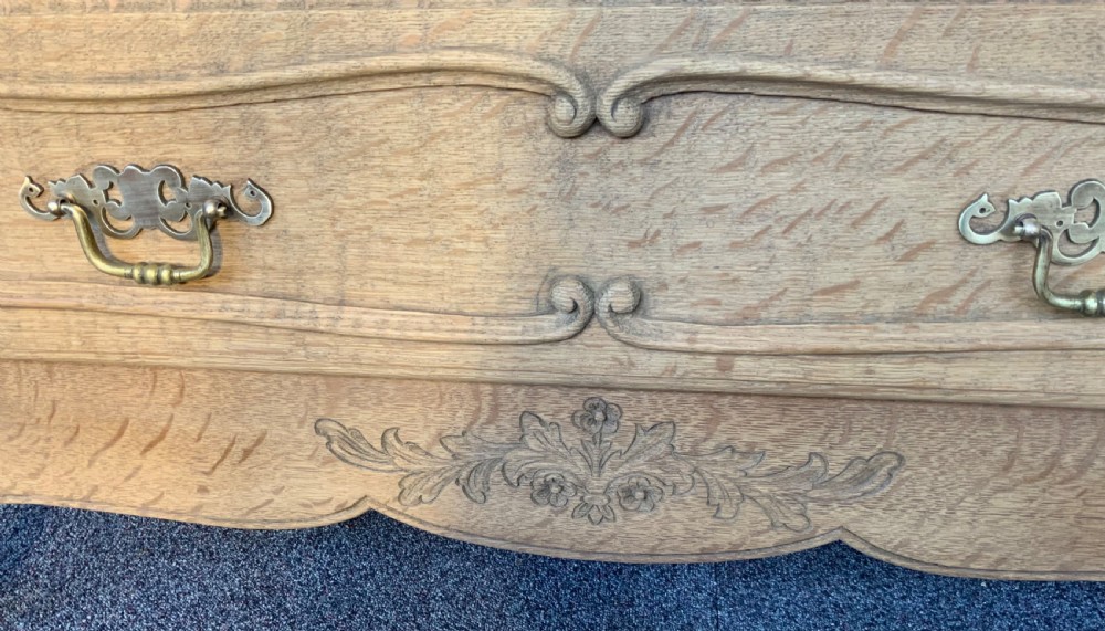 CARVED FRENCH BLEACHED OAK CHEST OF DRAWERS  View III